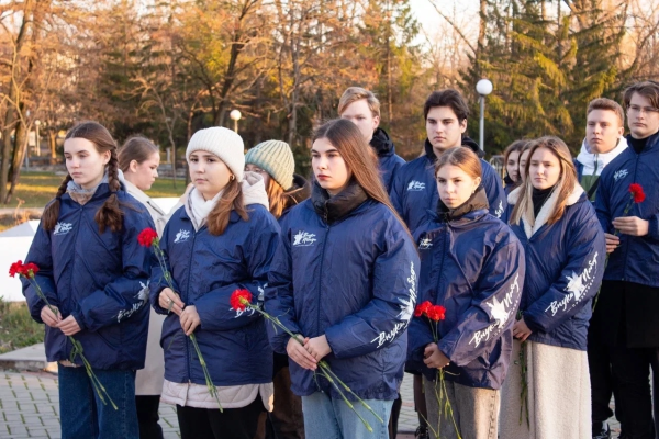 В Международный день против фашизма, расизма и антисемитизма Волонтёры Победы почтили память жертв геноцида.